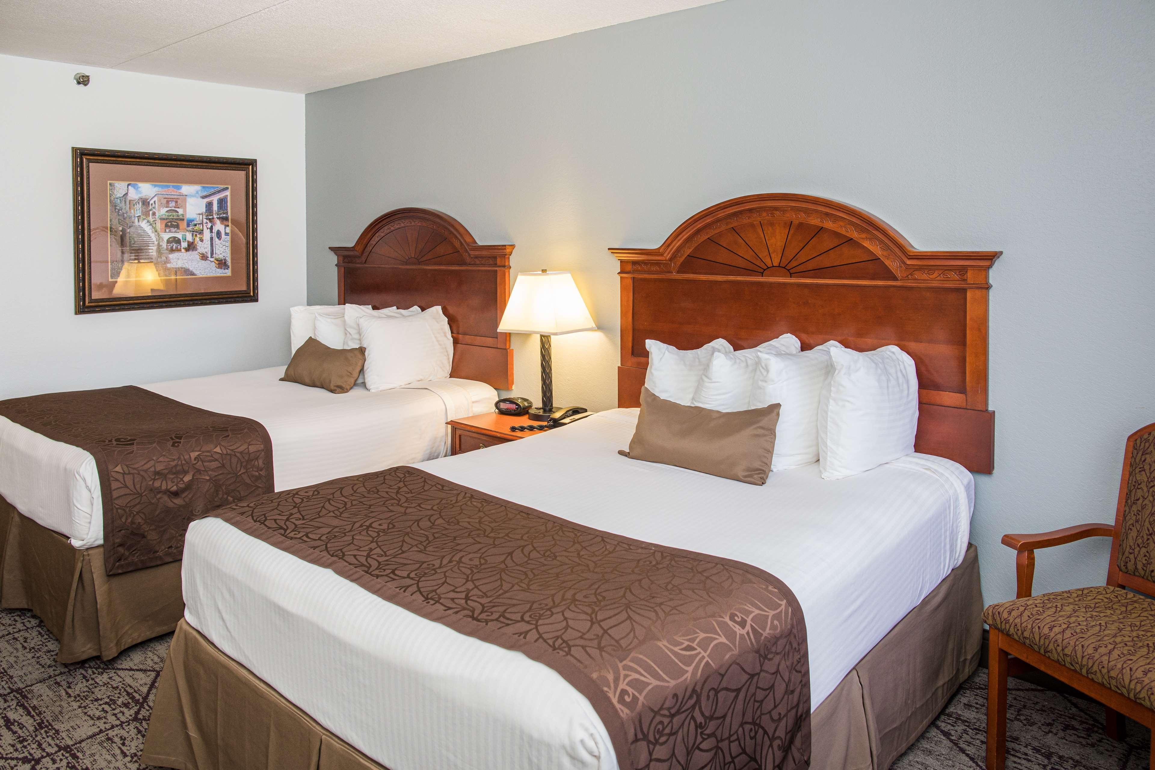 Best Western Plus Longbranch Hotel & Convention Center Cedar Rapids Eksteriør billede