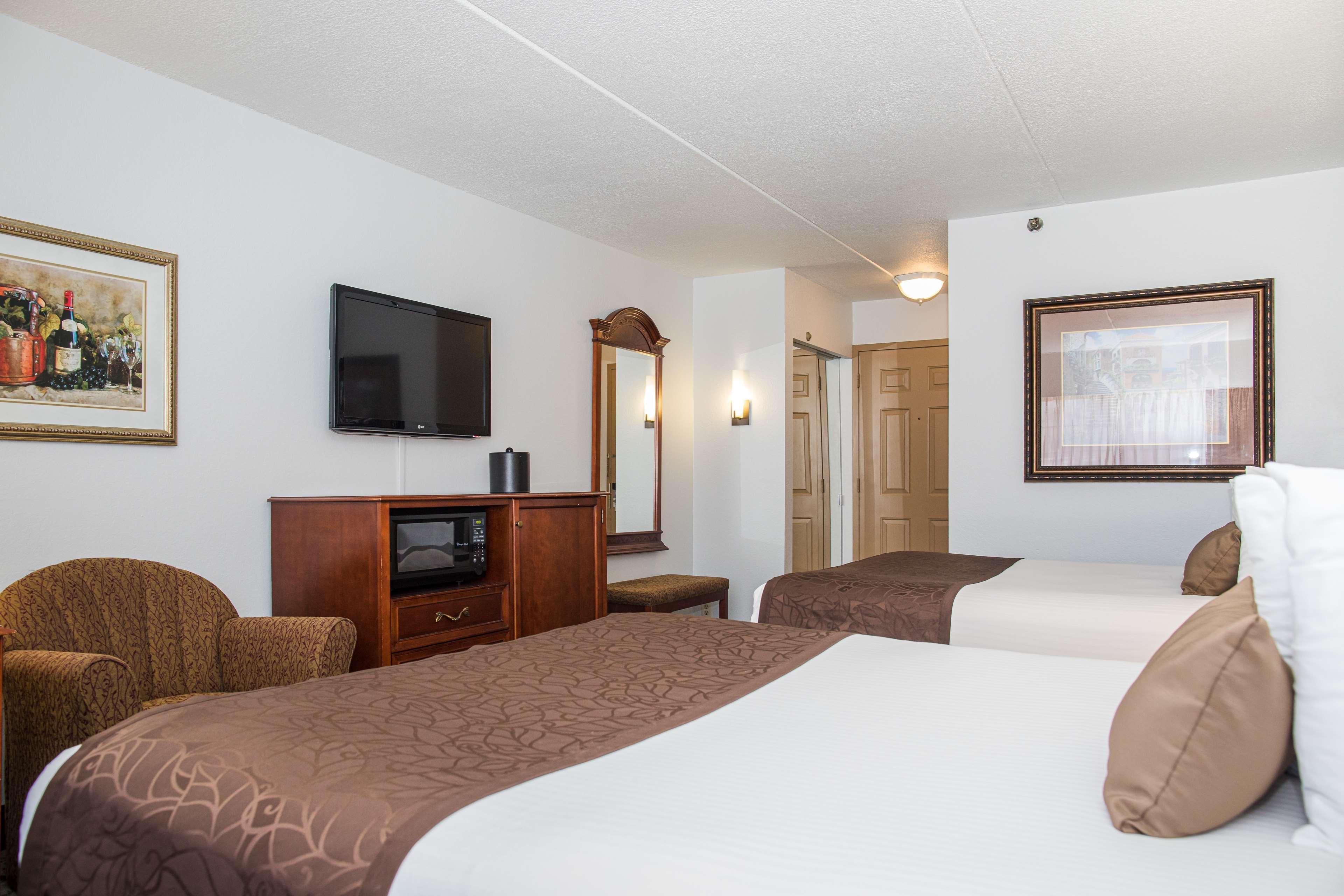 Best Western Plus Longbranch Hotel & Convention Center Cedar Rapids Eksteriør billede