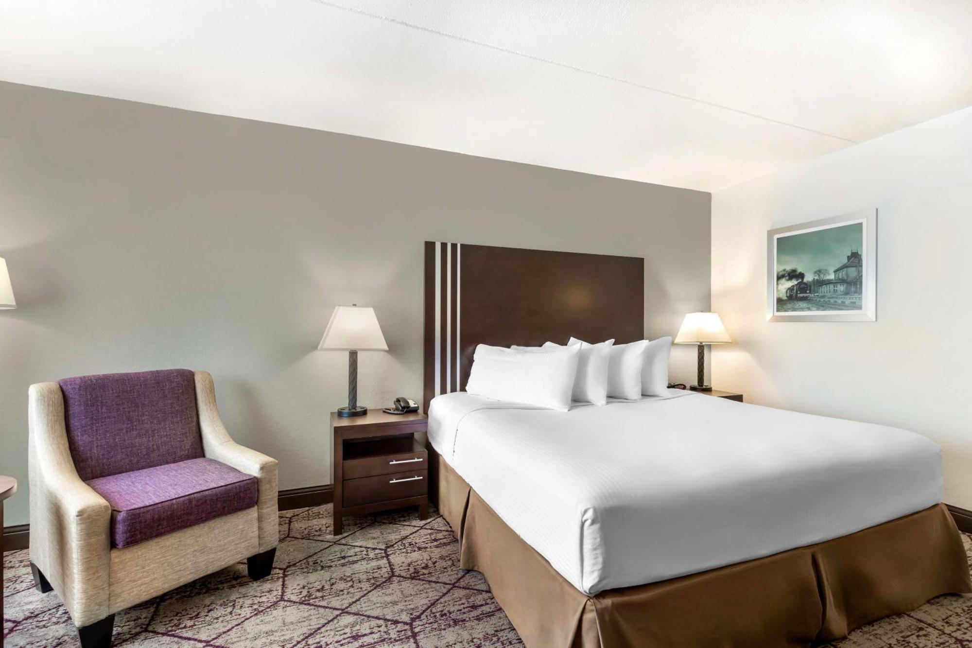 Best Western Plus Longbranch Hotel & Convention Center Cedar Rapids Eksteriør billede